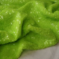 Пайетки неоновый зеленый 20-34